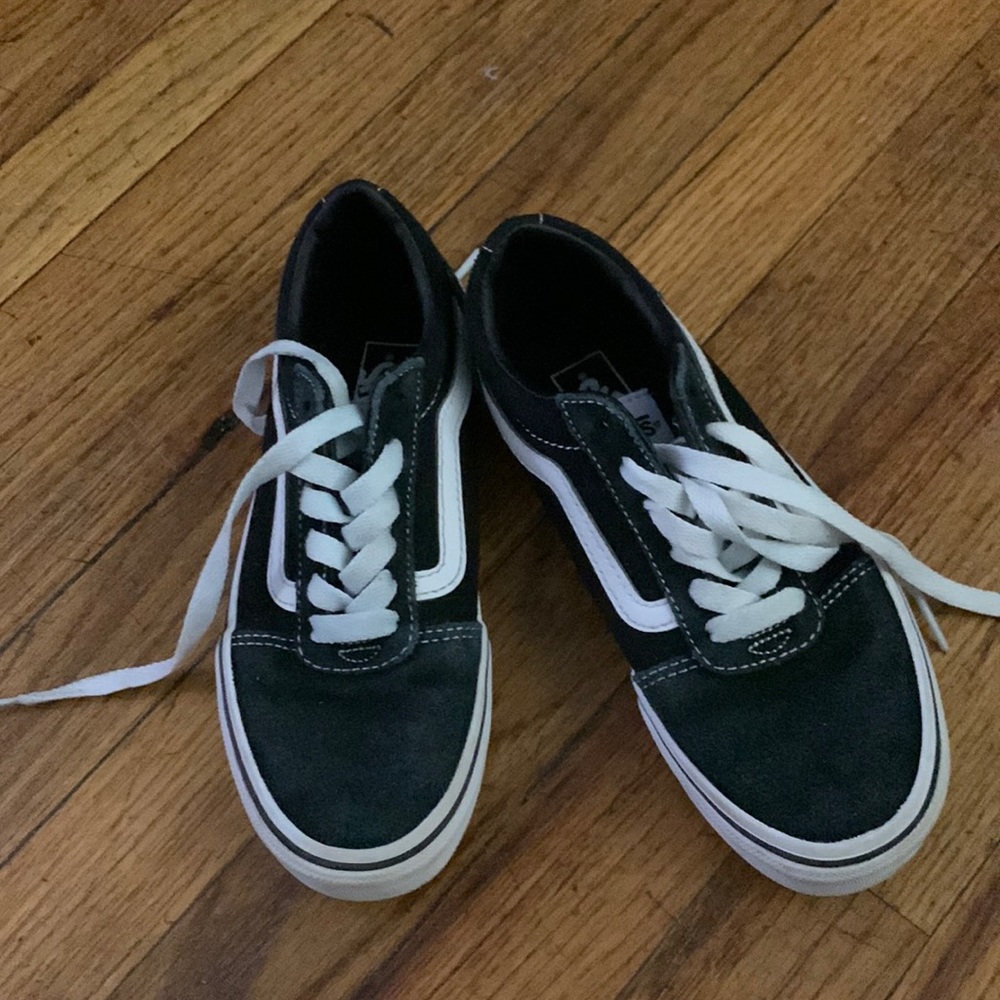 Boys black and white Vans